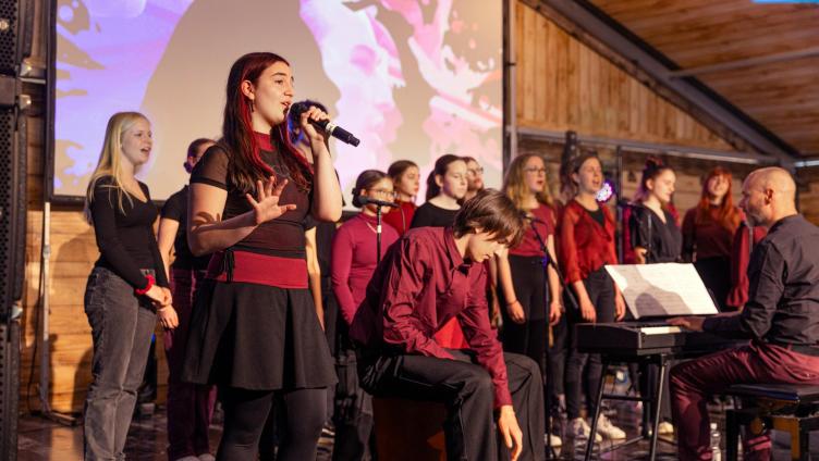FRÜHLINGSKONZERT des Jugendchor Zürichsee Linth mit Fishermen