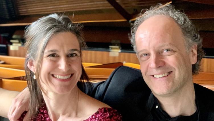 Klassik und Jazz - mit vier Händen am Flügel