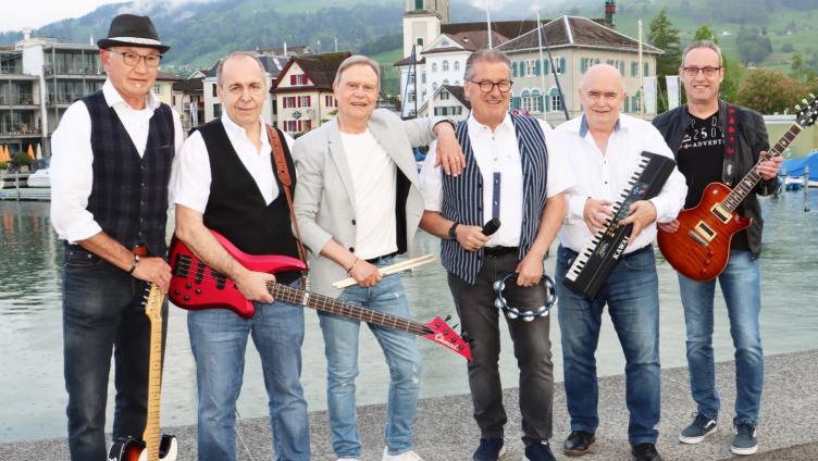 Blues- und Rockband Downstairs Lachen
