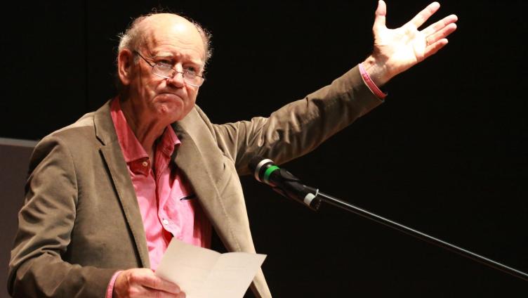 Franz Hohler im Rotfarb Kulturtreff Uznach