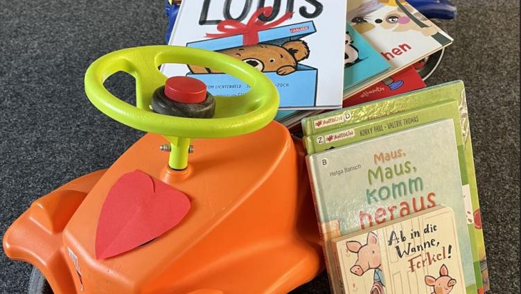 40 Jahre Bibliothek Uznach – Bobby-Car-Kino für Kinder von 3 bis 6 Jahren