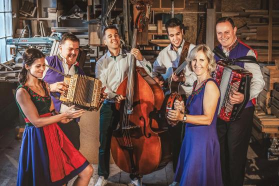 Oesch’s die Dritten – «Händmade»