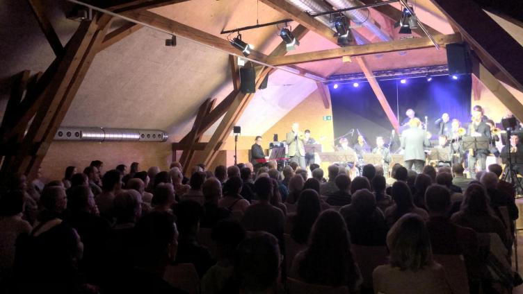 BIG-BAND-AUGENBLICK…